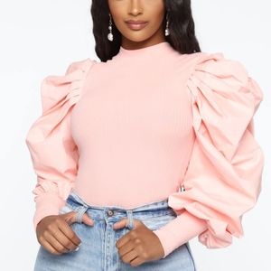 Pink ribbed puff sleeves blouse